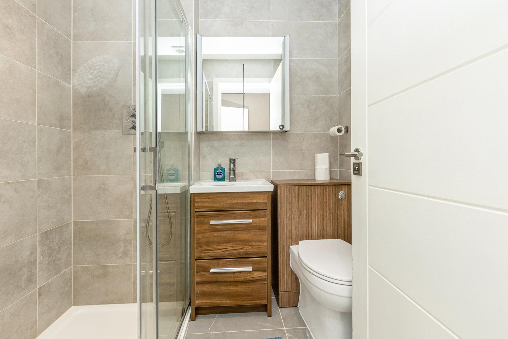 Apartment Stylish 2br Flat, 6 Min Chiswick Park Tube *