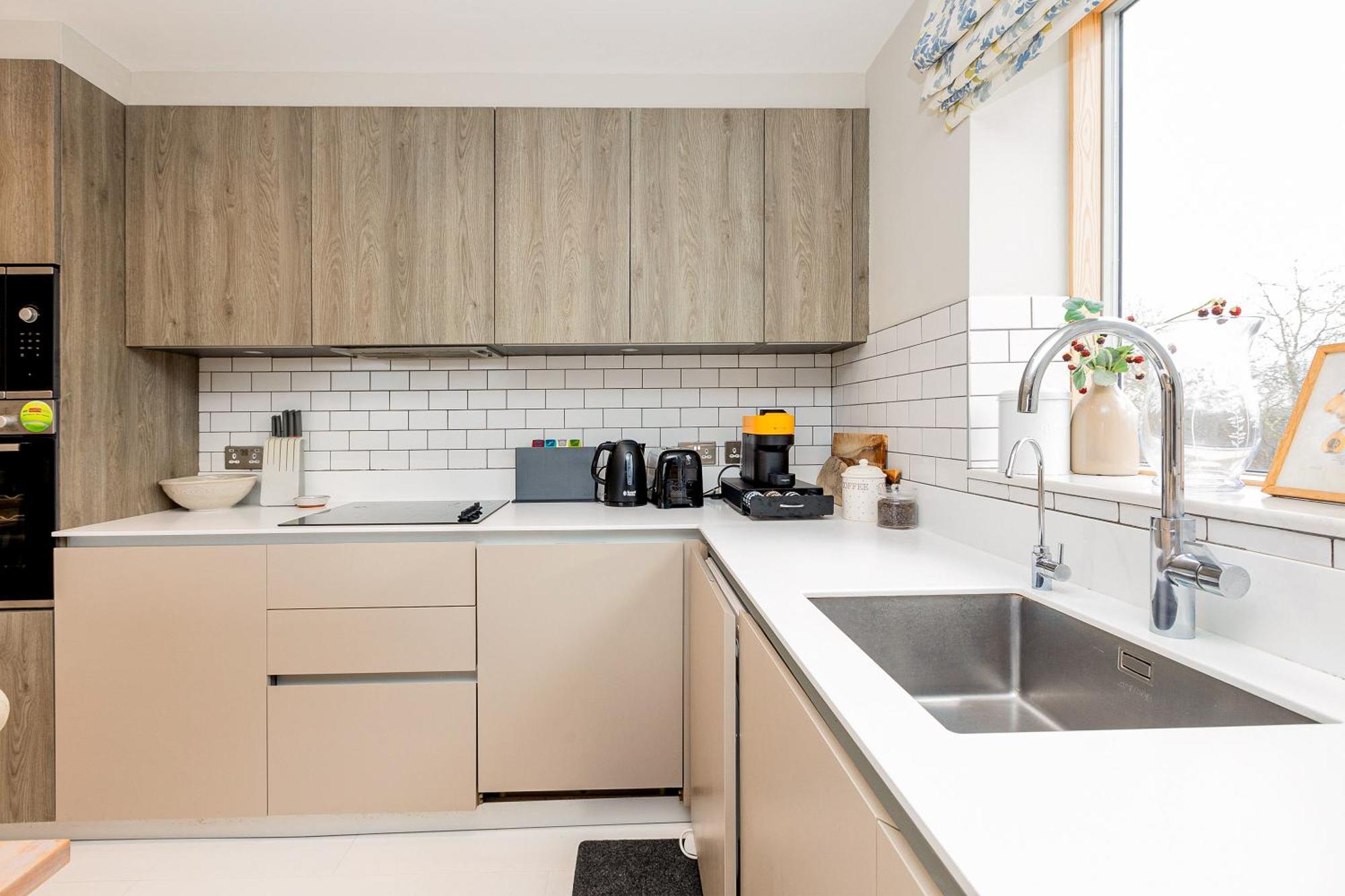 Apartment Stylish 2br Flat, 6 Min Chiswick Park Tube *